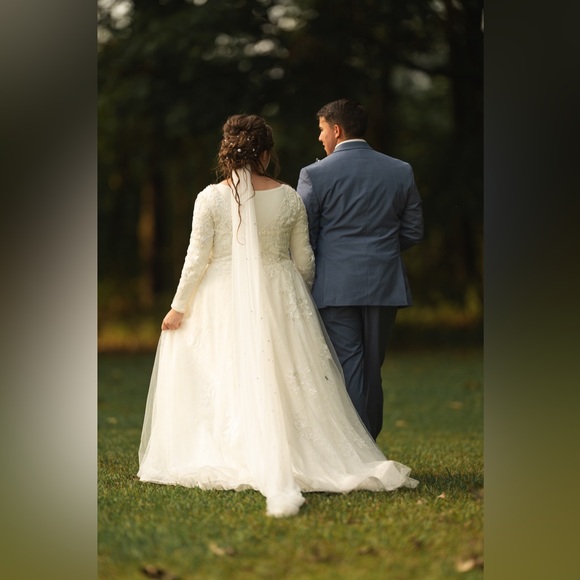 Hi, I’m Mallary💕 - Picture 4 of 12